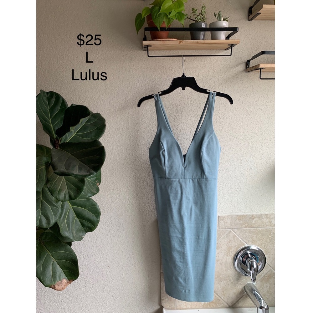 Blue plunge bodycon dress